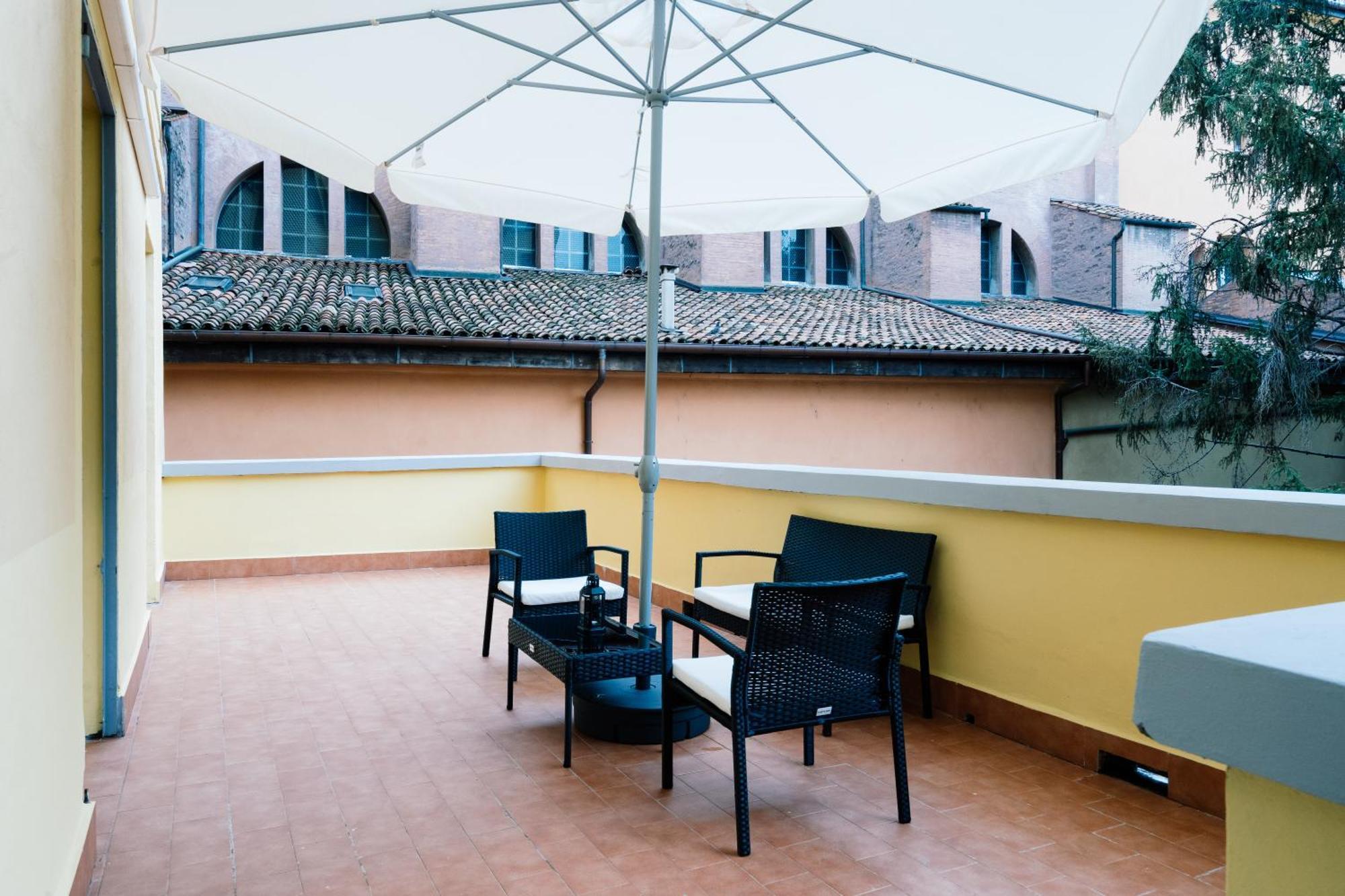 בולוניה Indipendenza Mansion City Centre מראה חיצוני תמונה
