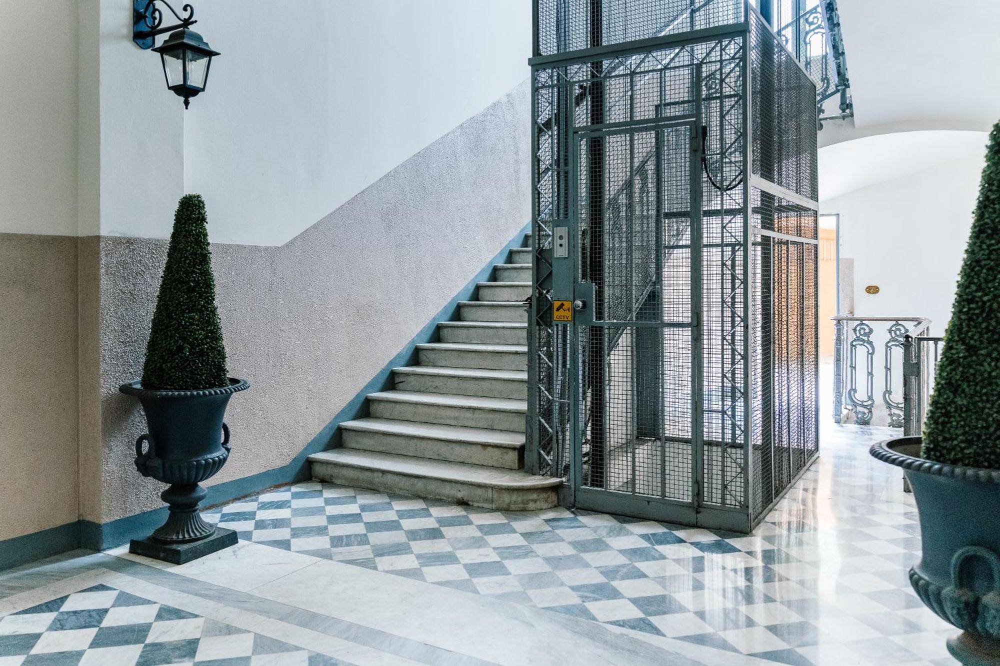 בולוניה Indipendenza Mansion City Centre מראה חיצוני תמונה